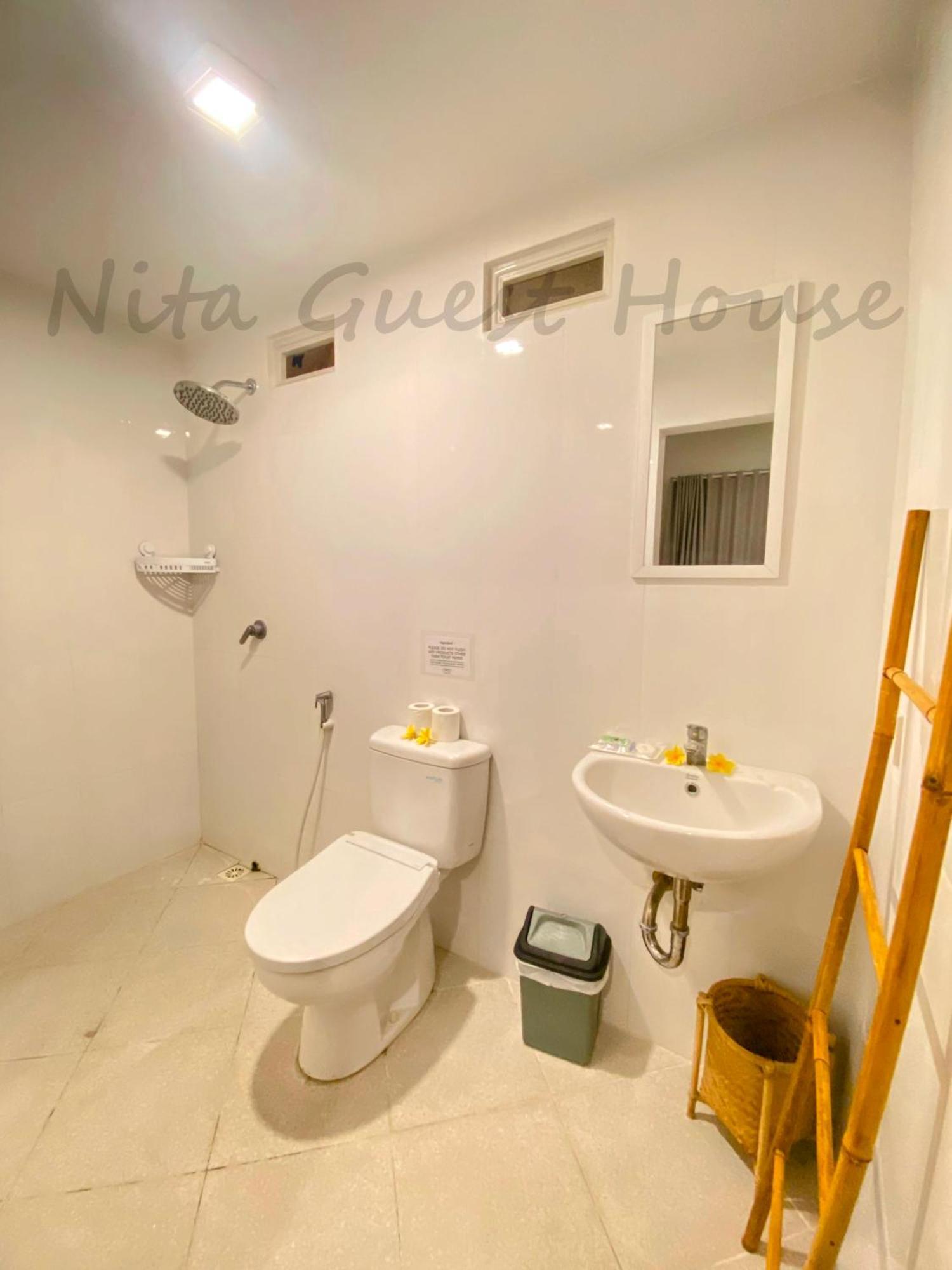 Nita Guest House Bali Canggu  Exterior photo